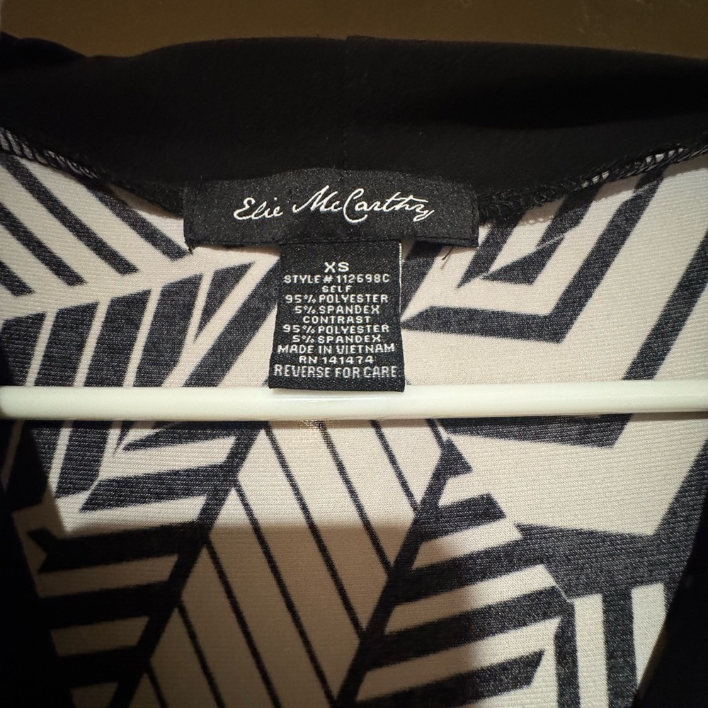 ELF Monochrome Abstract Maxi Dress - Picture 2 of 5